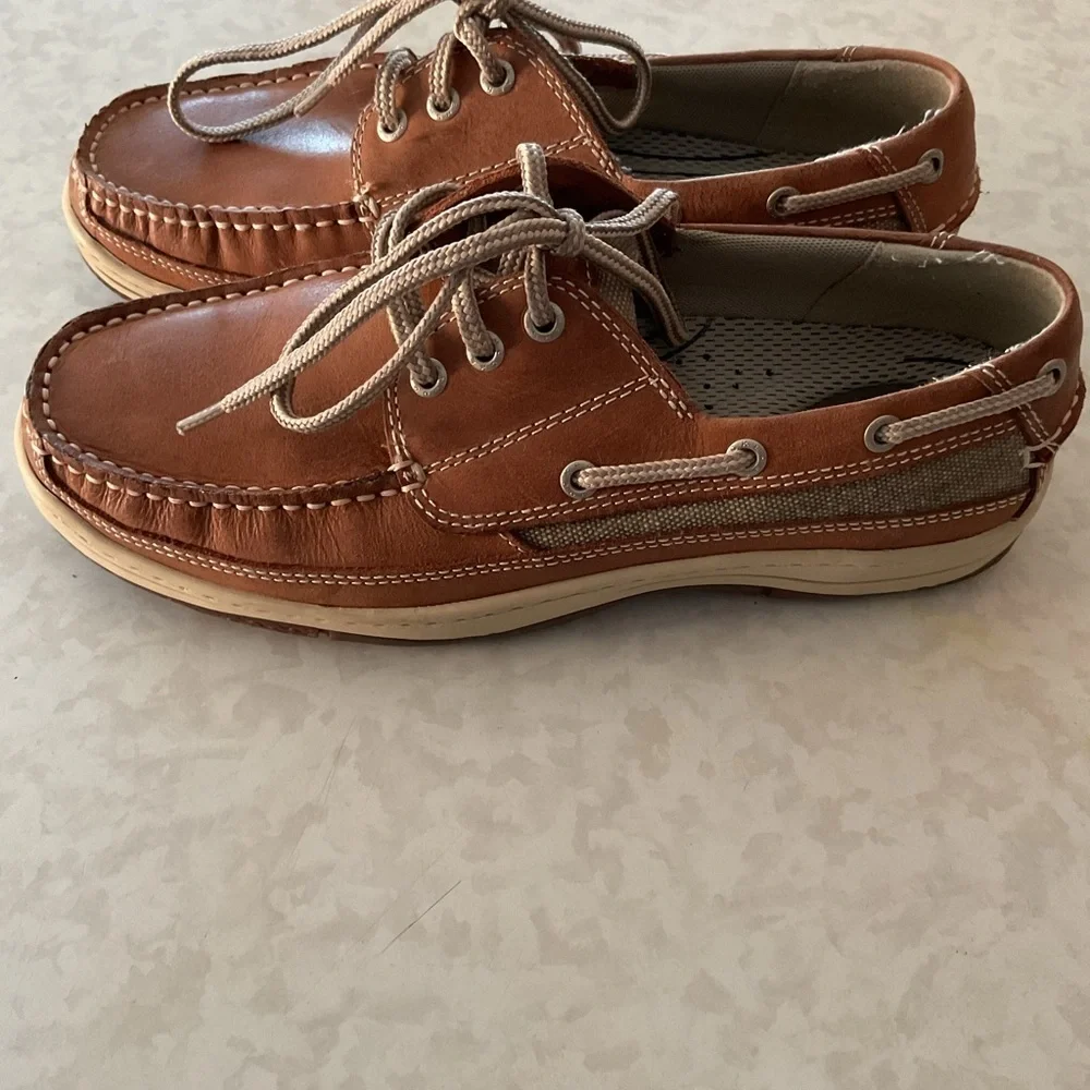 Dockers Brown Leather Boat Shoes size 9.5